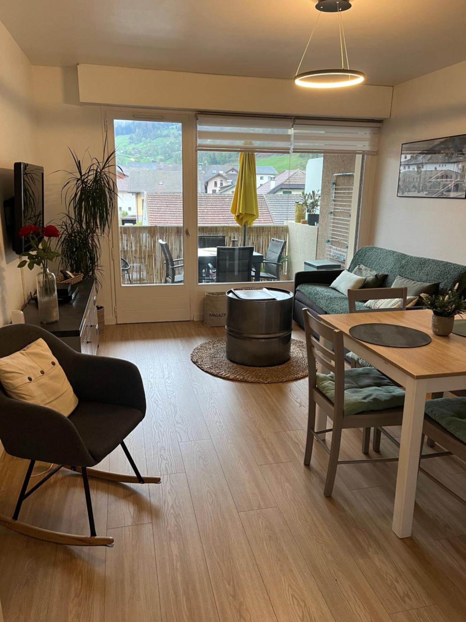 Agreable 2 Pieces Au Coeur De Thones Leilighet Eksteriør bilde
