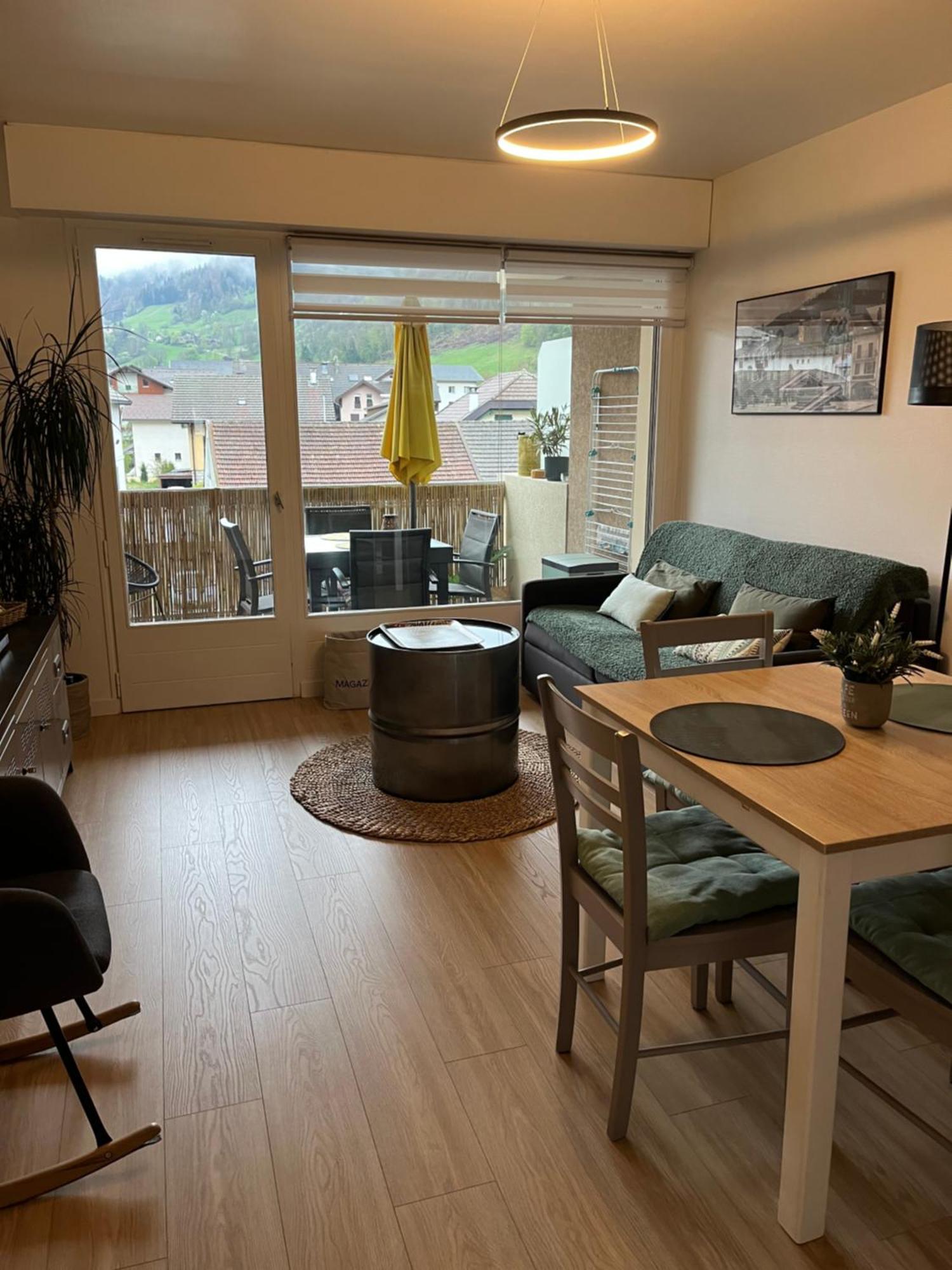 Agreable 2 Pieces Au Coeur De Thones Leilighet Eksteriør bilde